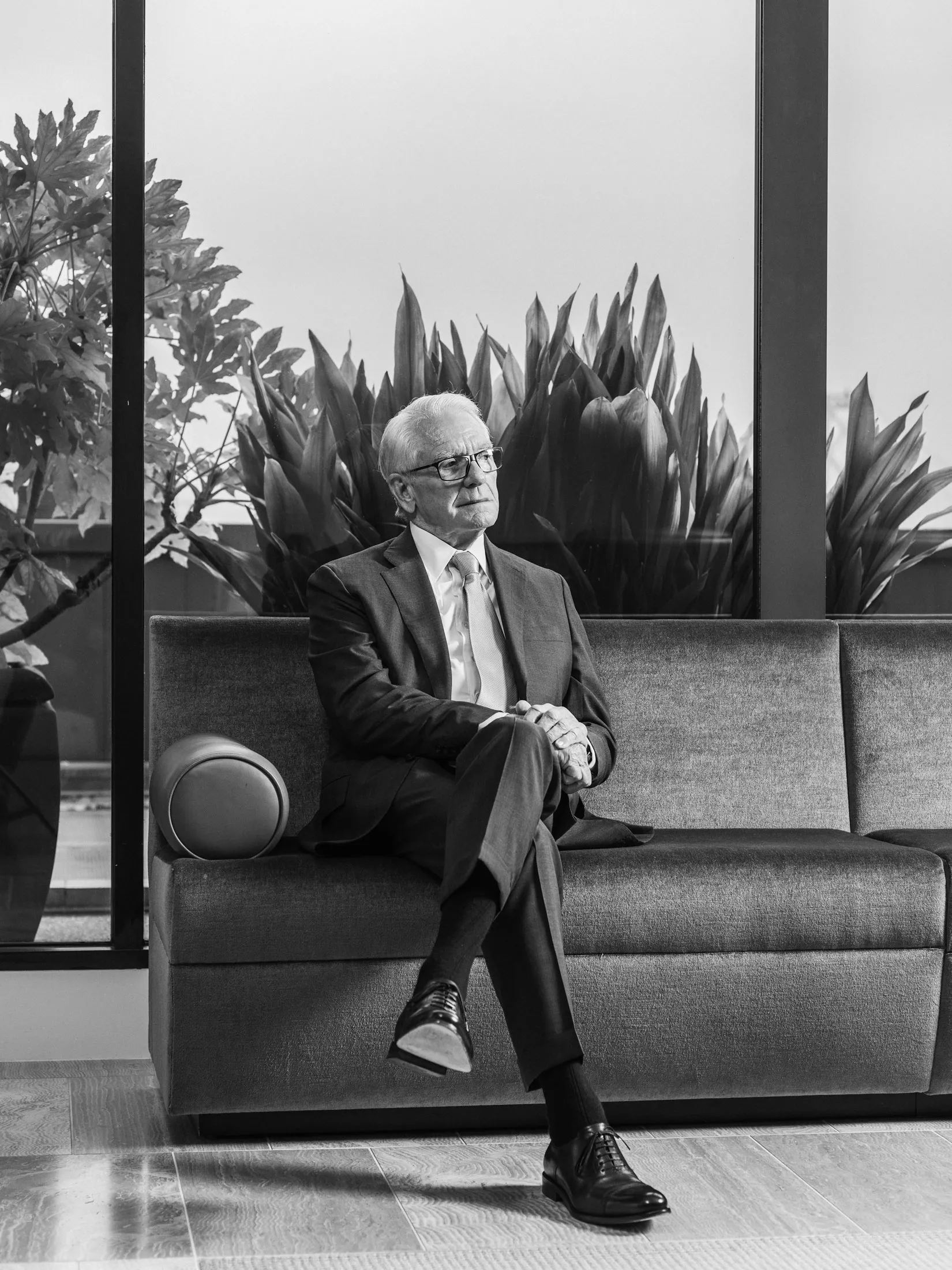 Charles Schwab on His $3.6 Trillion Edge on the Fintechs - Bloomberg