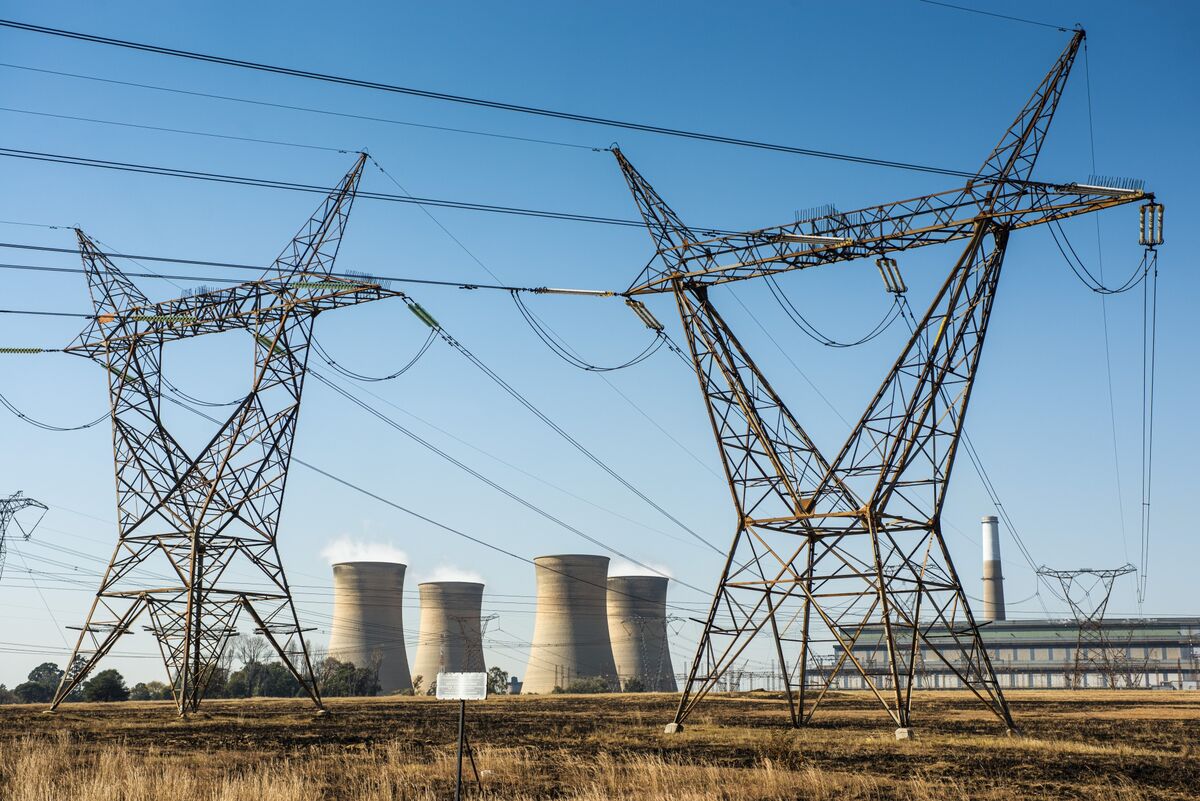 S. Africa Begins Supply of 400 Megawatts to Zimbabwe, Zesa Says Bloomberg