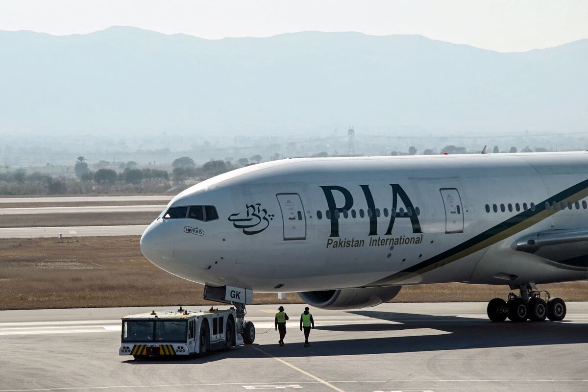 Pakistan International Airlines’ New Owners Plan IPO for Carrier