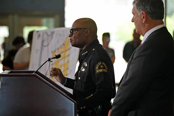 The police chief and the mayor are not in warring factions.
