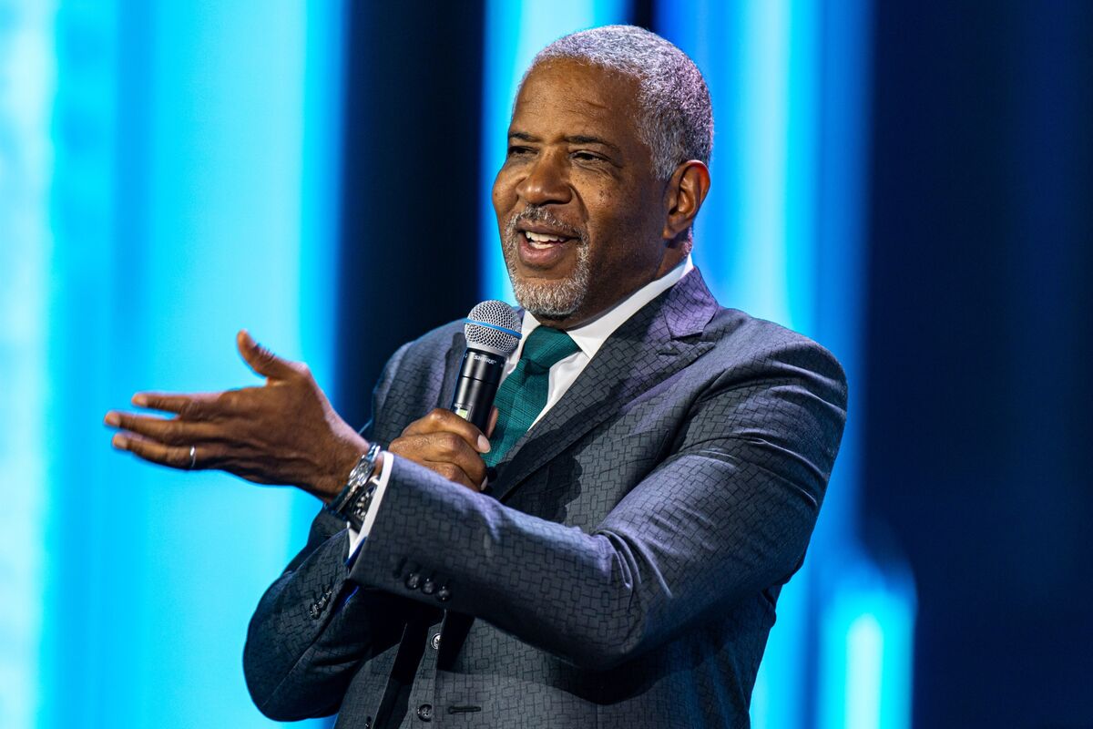 Thoma Bravo, Vista Seek to Calm Fears Over AI Threat to S...