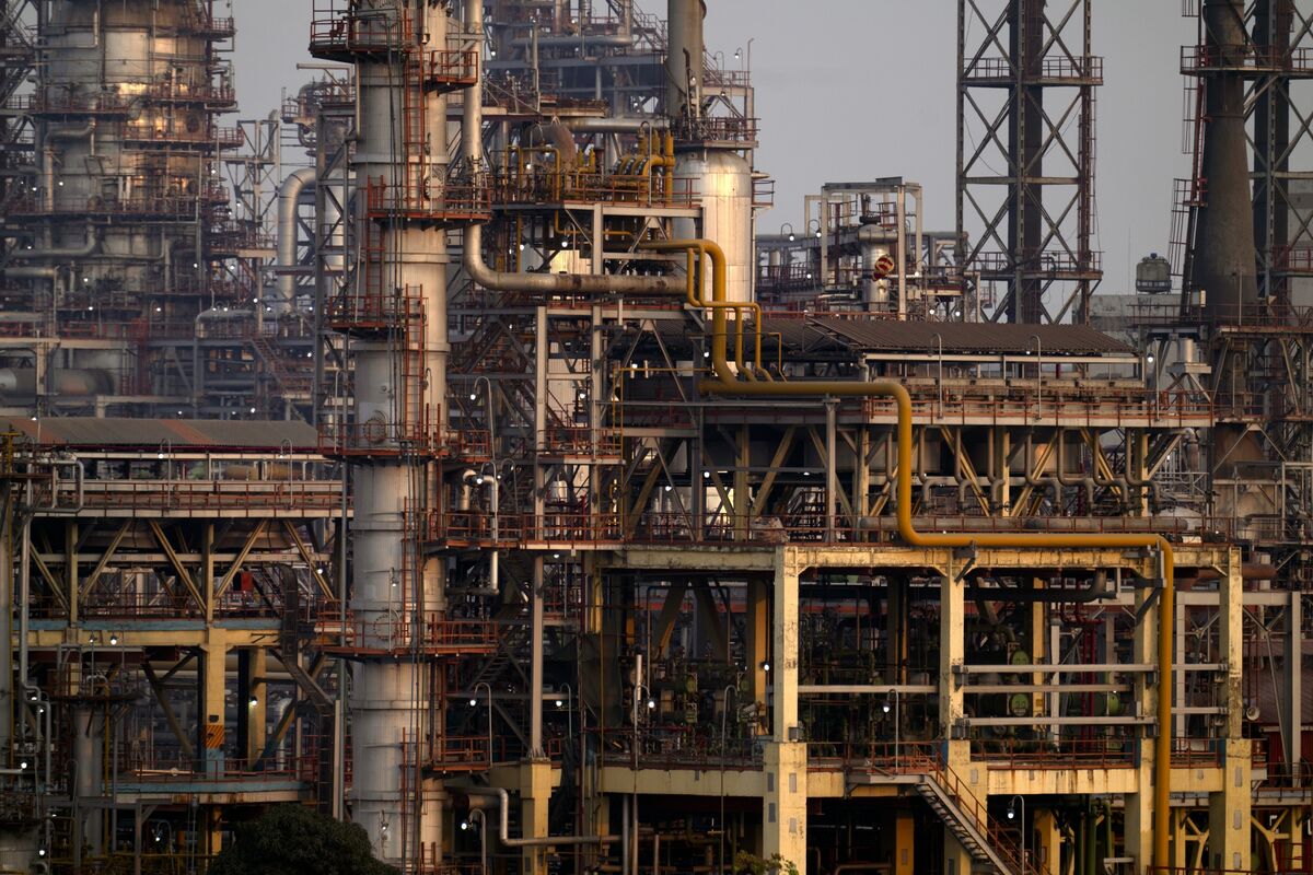 Asian Oil Buyers Look to US Crude Again as Iran War Intensifies