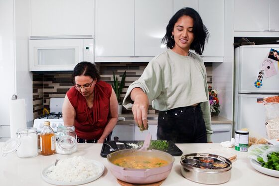 From Receptionist to Chef and Founder of a Pop-up Family Kitchen