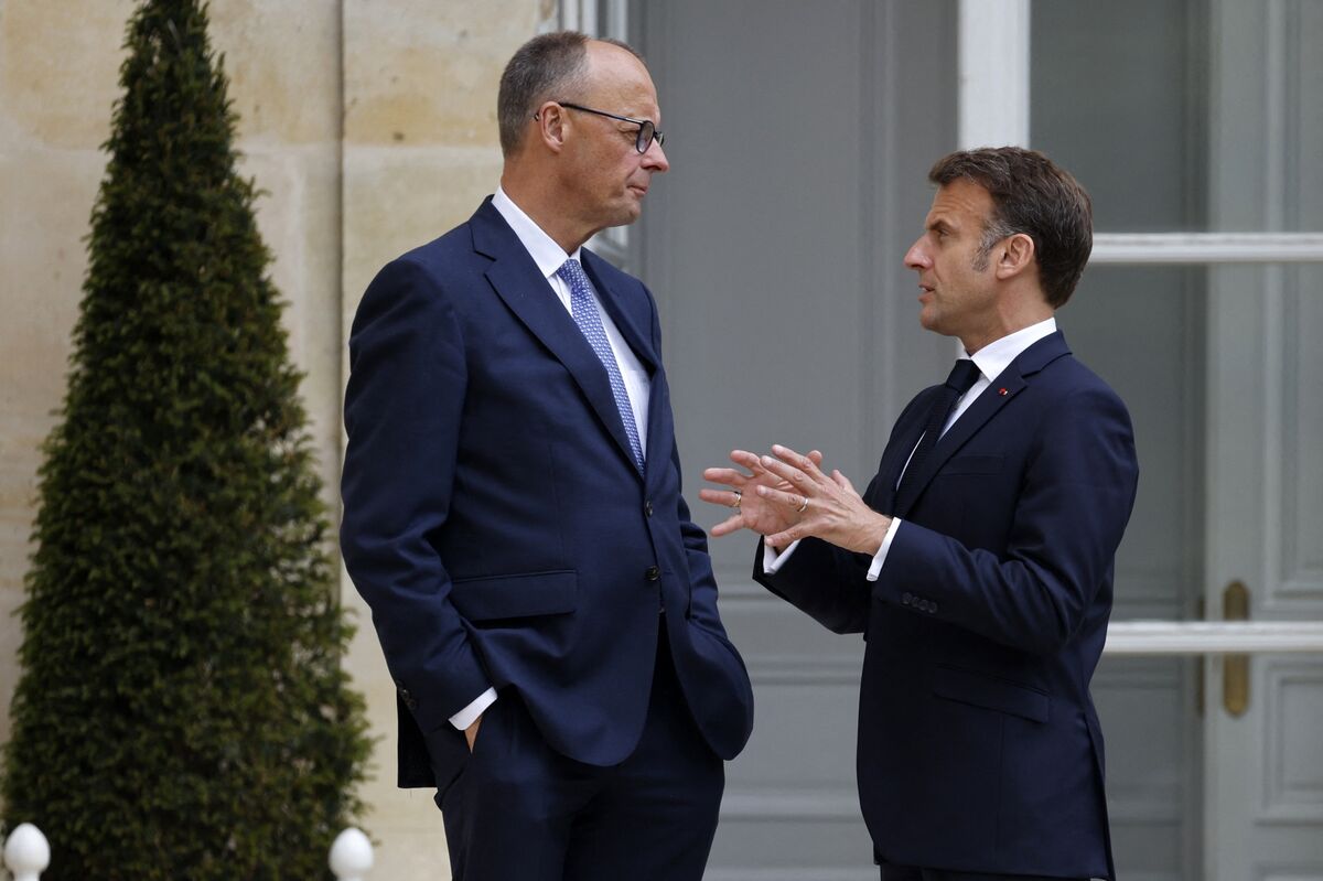 Macron on Collision Course With Germany Over ‘Buy European’