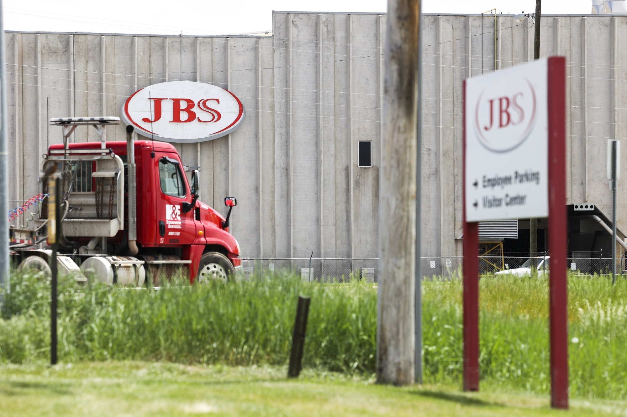JBS Hack Company to Resume Production at All US Facilities on Thursday
