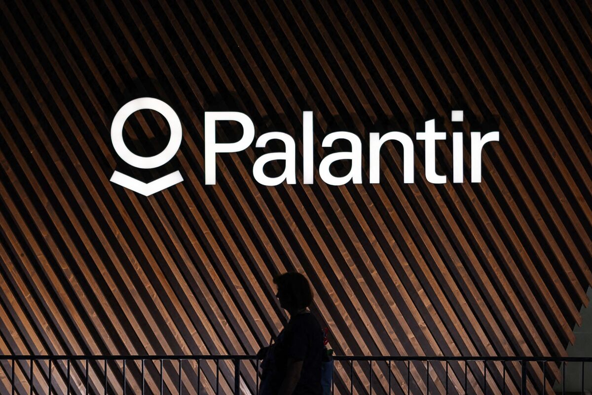 Palantir Inks More Than $200 Million Deal With Lumen
