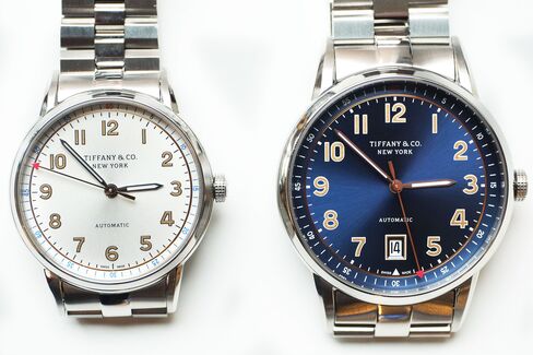 The basic CT60 comes in two sizes, 34mm for women and 40mm for men.