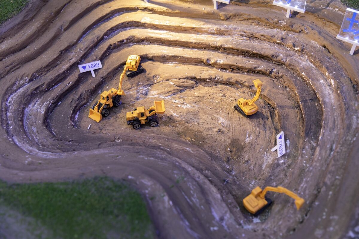 Bessent Floats Idea of China Truce With Rare Earths Gambit