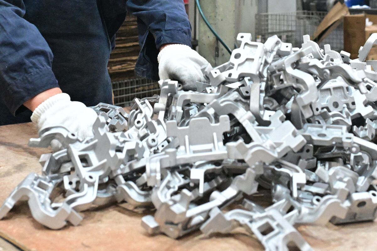 Linh kiện ô tô giá rẻ từ Trung Quốc tràn ngập thị trường xe hơi lớn nhất châu Âu