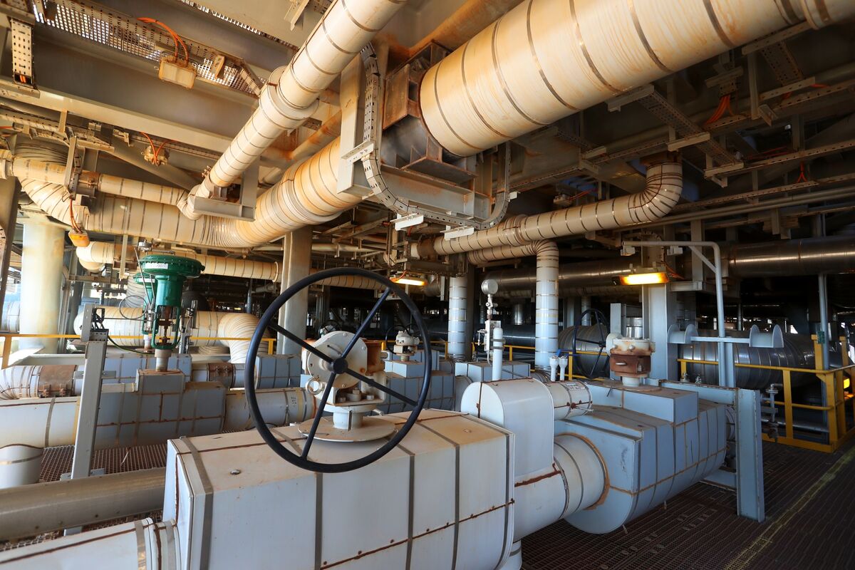 Australia Set to Include Existing LNG Contracts in Reservation