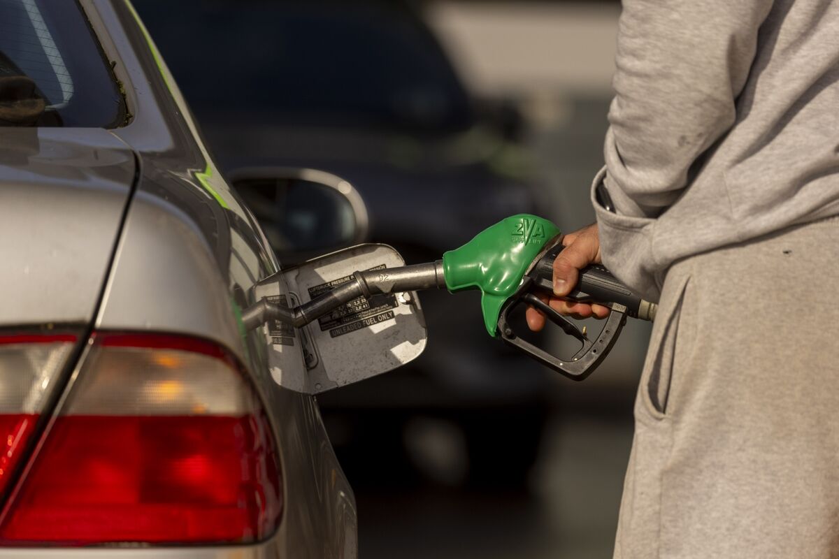 bloomberg.com - Philip Aldrick - UK Growth Outlook Brightens After US-Iran Truce Lowers Oil Costs