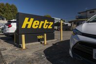 Hertz Orders 100,000 Tesla Electric Vehicles