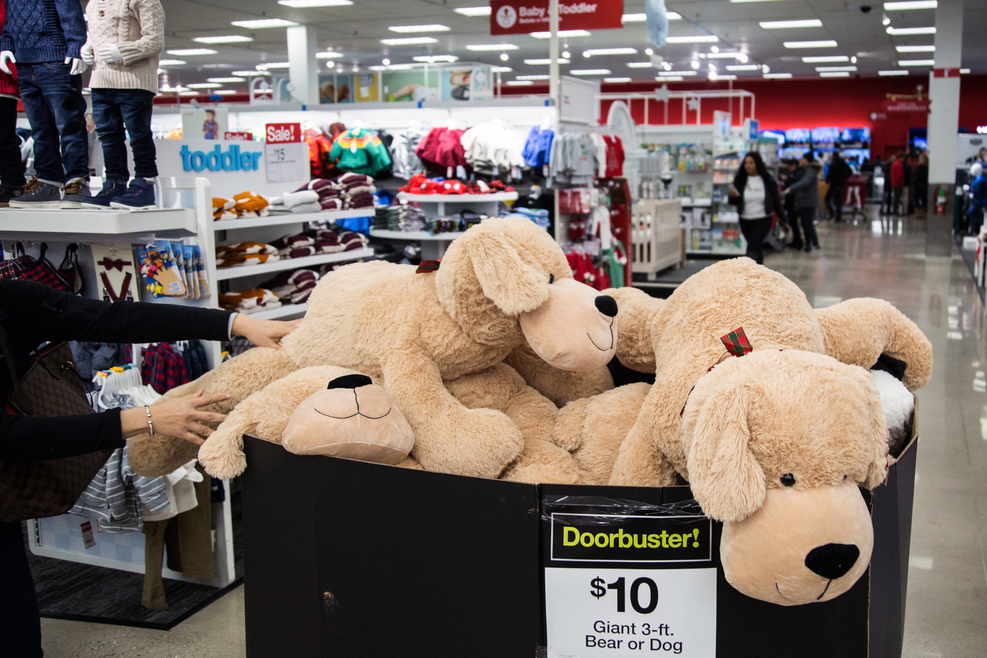 Giant teddy bear black cheap friday sale