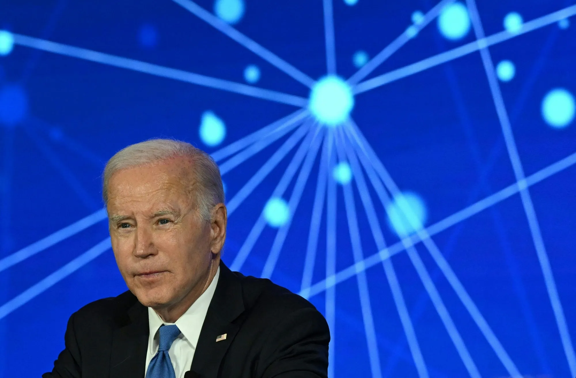 The president is slated to sign a sweeping executive order on AI days before Vice President&nbsp;Kamala Harris&nbsp;and industry leaders attend a summit in the UK about AI risks, led by Prime Minister Rishi Sunak.&nbsp;