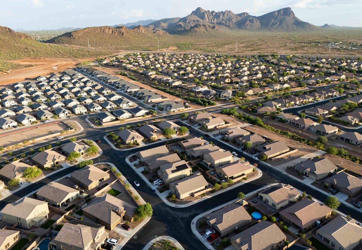 Top US Mortgage Lender Plunges Most Ever After Pausing Dividend