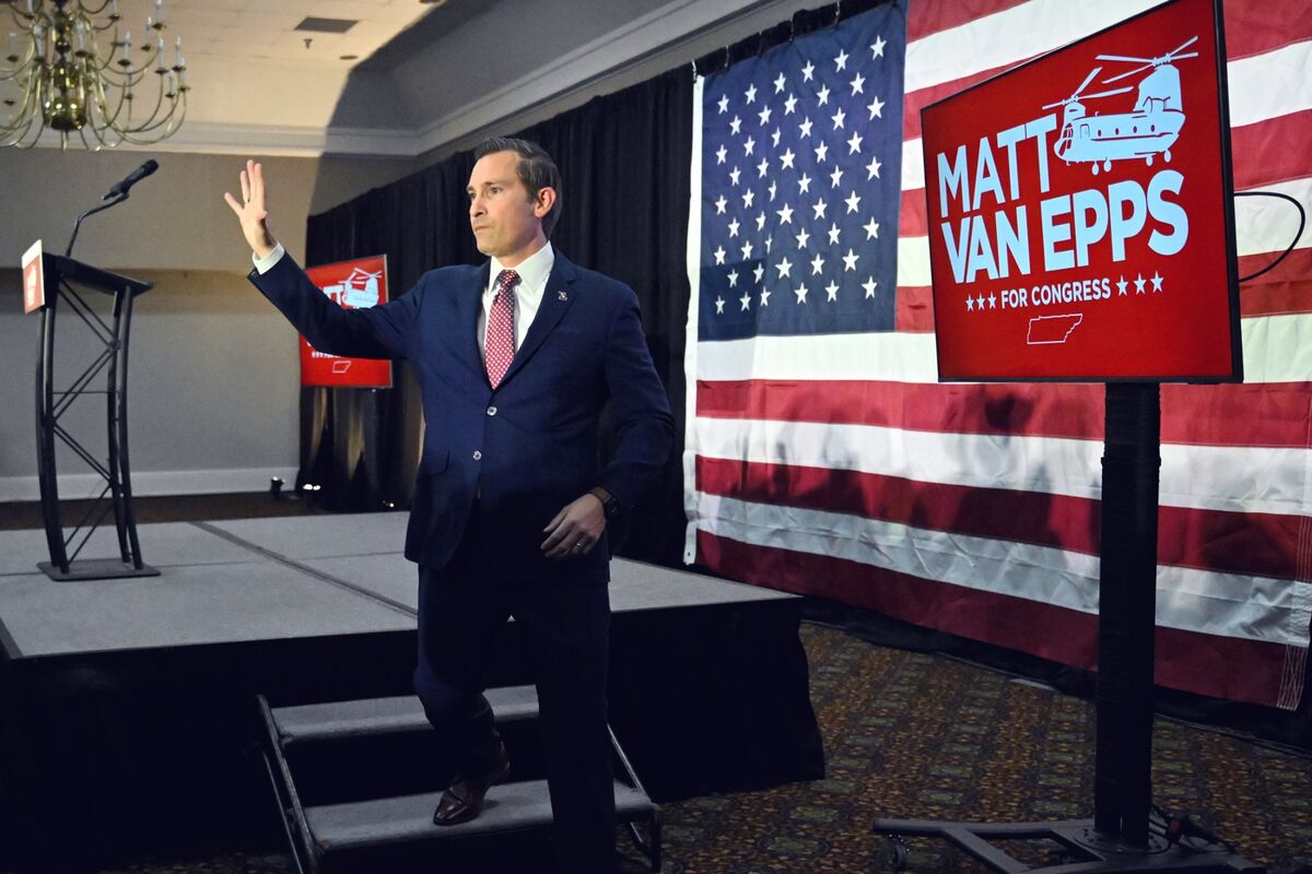 GOP’s Narrow Win in Tennessee Vote Highlights Midterm Risk