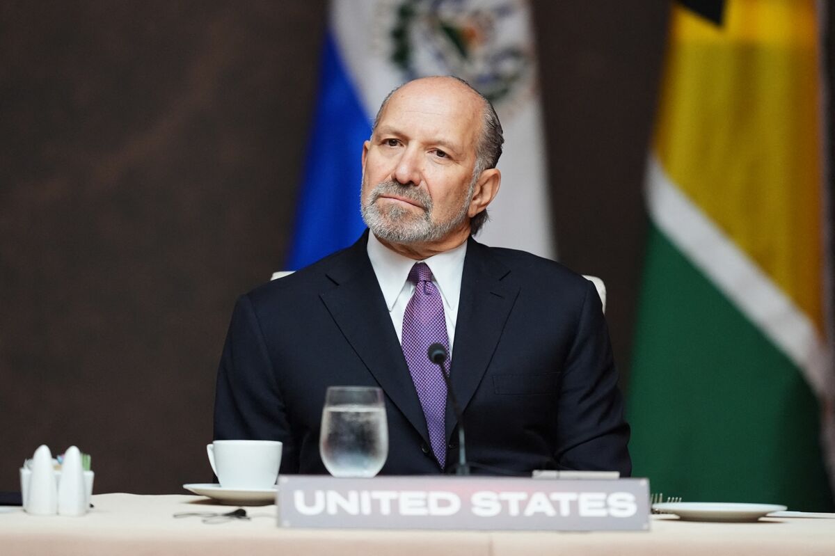 assets.bwbx.io image