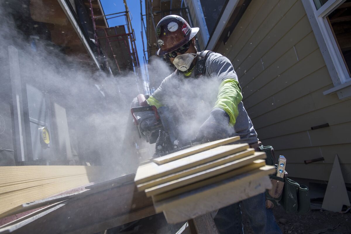 Beige Book Adds to Fed's Conundrum Over Jobs and Wages - Bloomberg