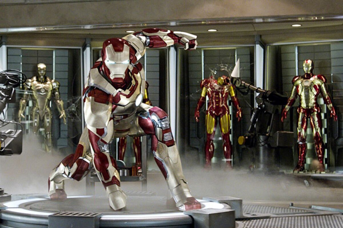 Включи man 3. Iron man 3. Тони Старк 2013. Железный человек 3 финал. Железный человек 2 приземление.