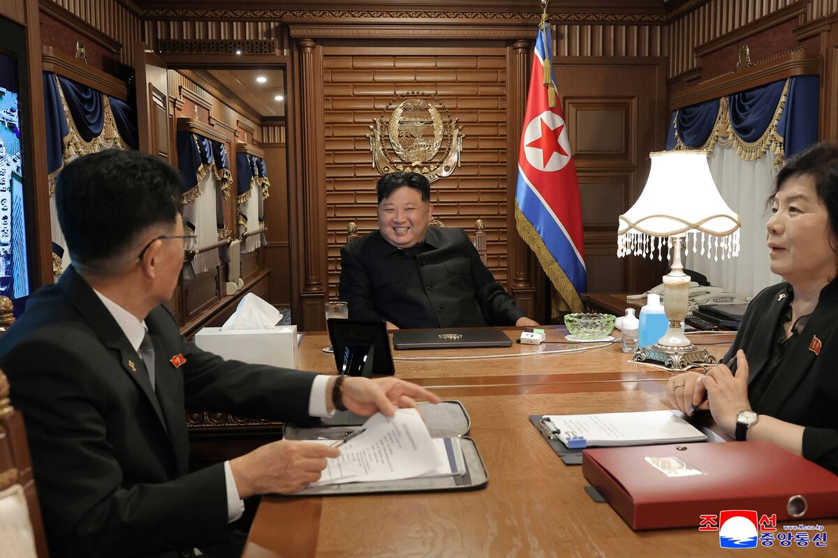 ブルームバーグのニュース記事「北朝鮮の金総書記が訪中、専用列車で北京入りへ－中ロとの関係強化」の画像
