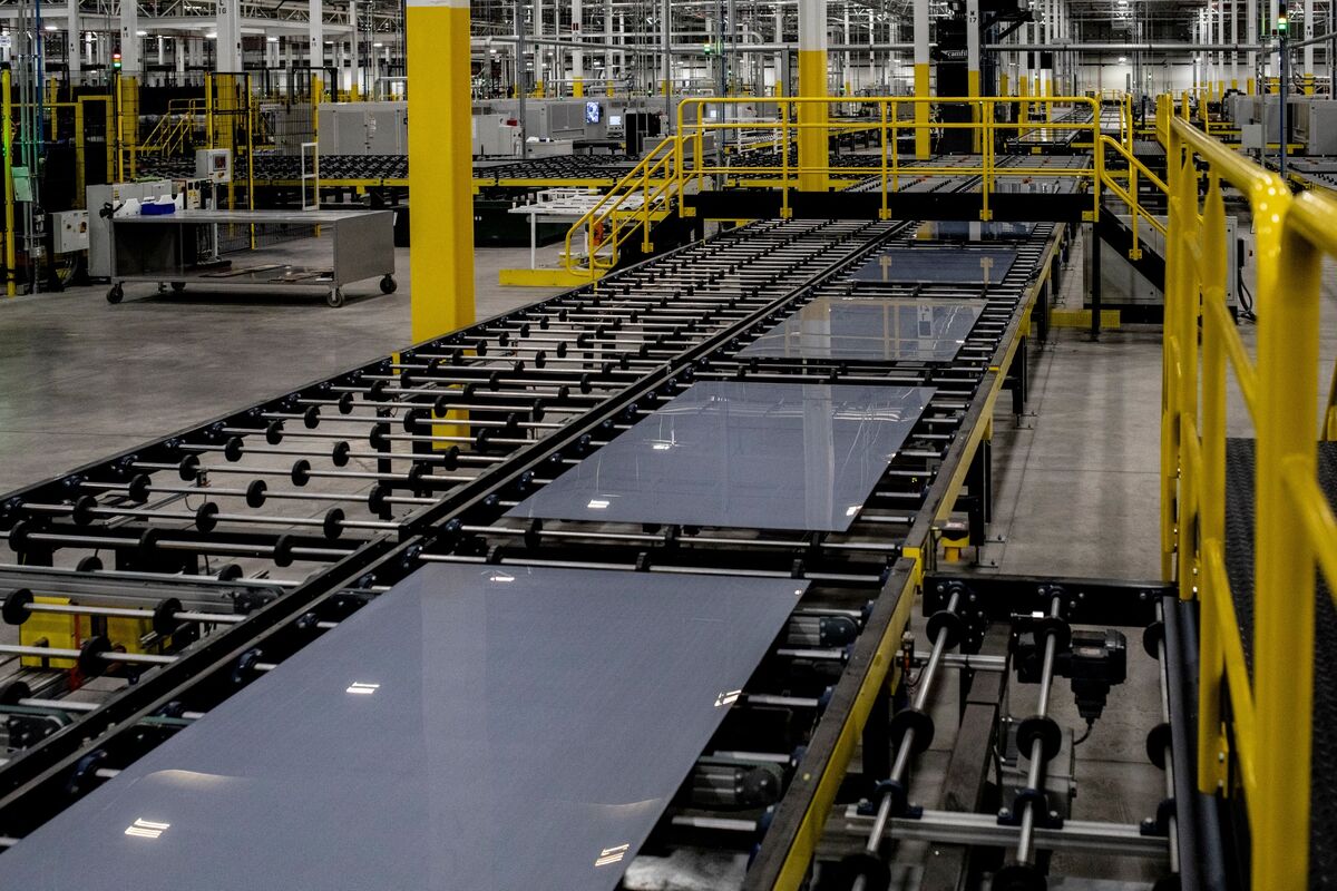 bloomberg.com - Trump's Homegrown Solar Push Risks Widening Green Energy Divide