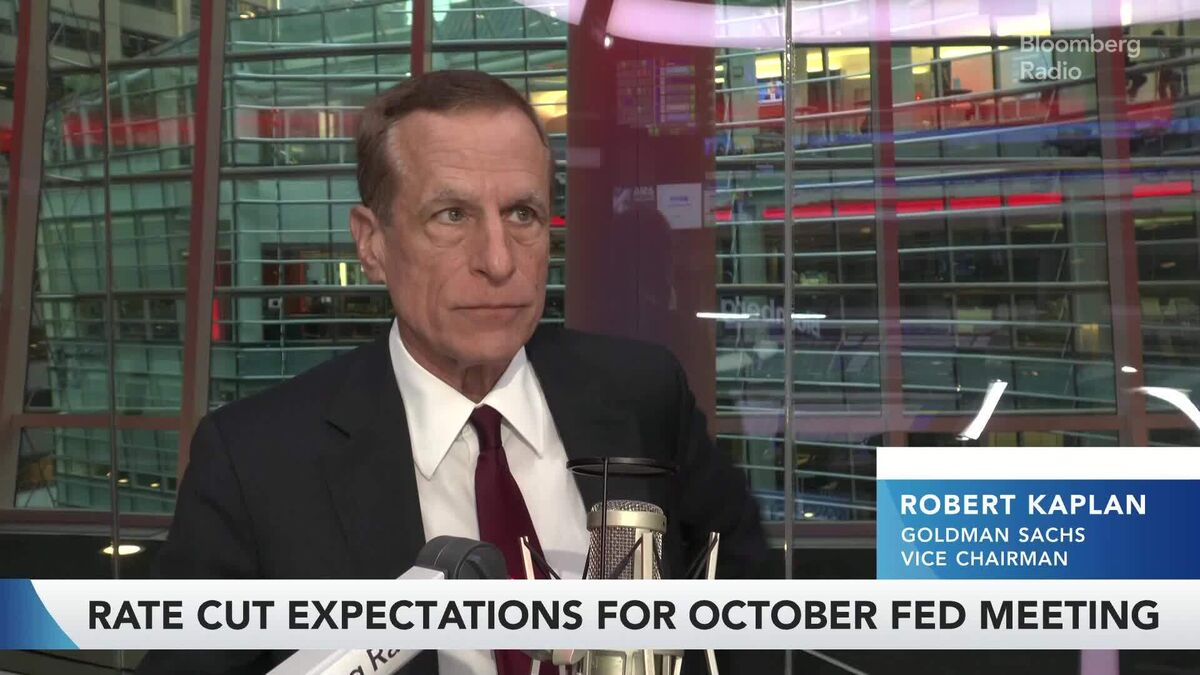 Powell Should Leave The Door Open to Cut in December Says Kaplan