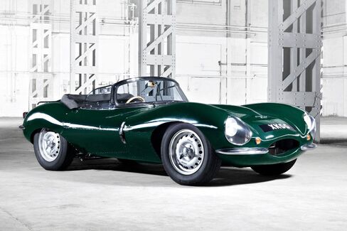 Jaguar will unveil a modern Classic XKSS in L.A.