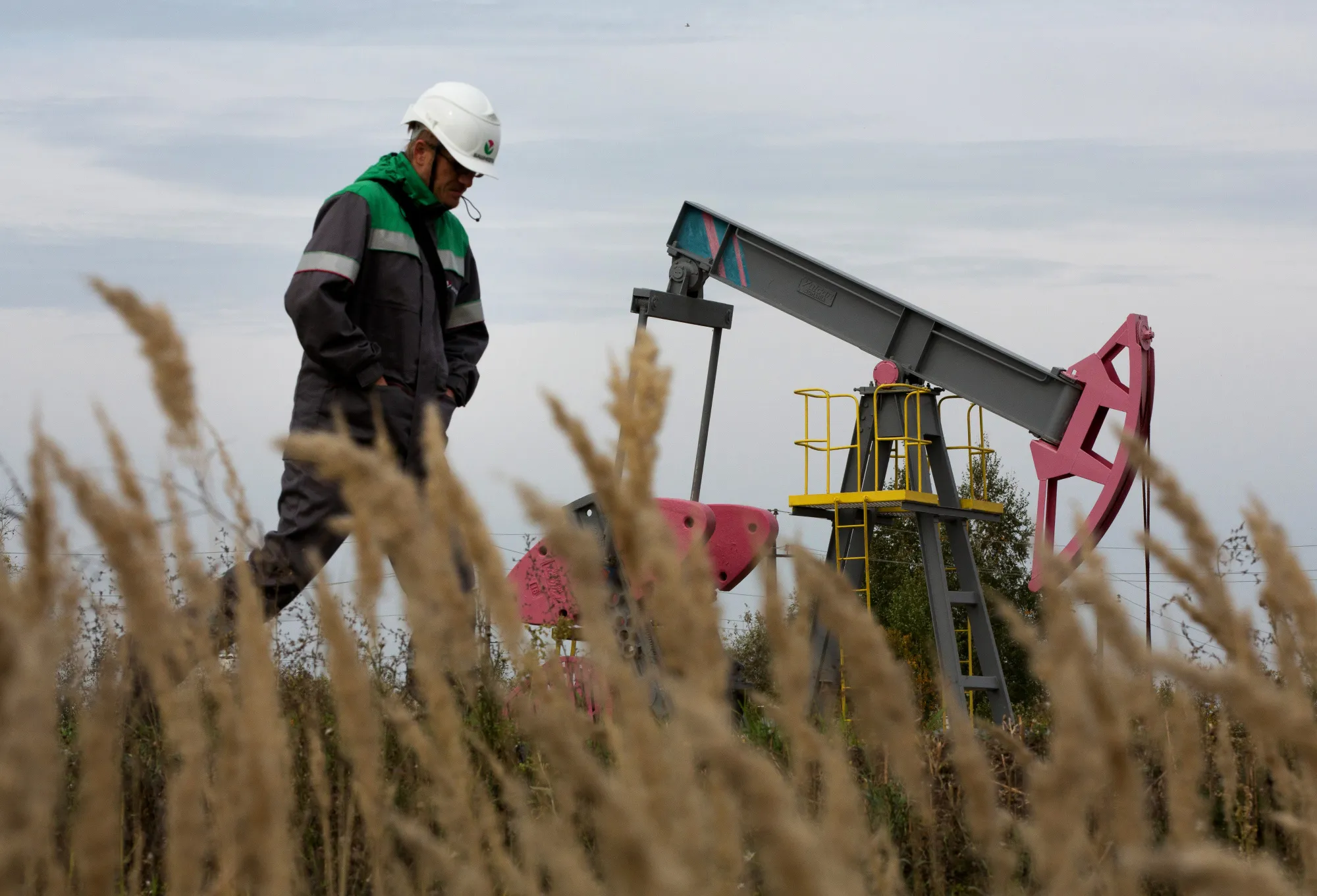 An employee&nbsp;at an&nbsp;oil field&nbsp;near Ufa, Russia.