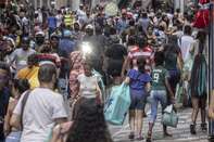 Holiday Shoppers As Brazil Tops 7 Million Infections