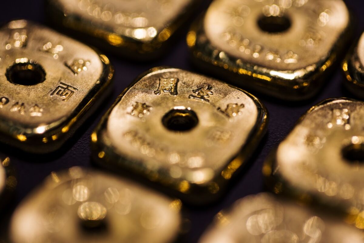 Hong Kong Plans to Trial Gold Clearing This Year as Metal Surges