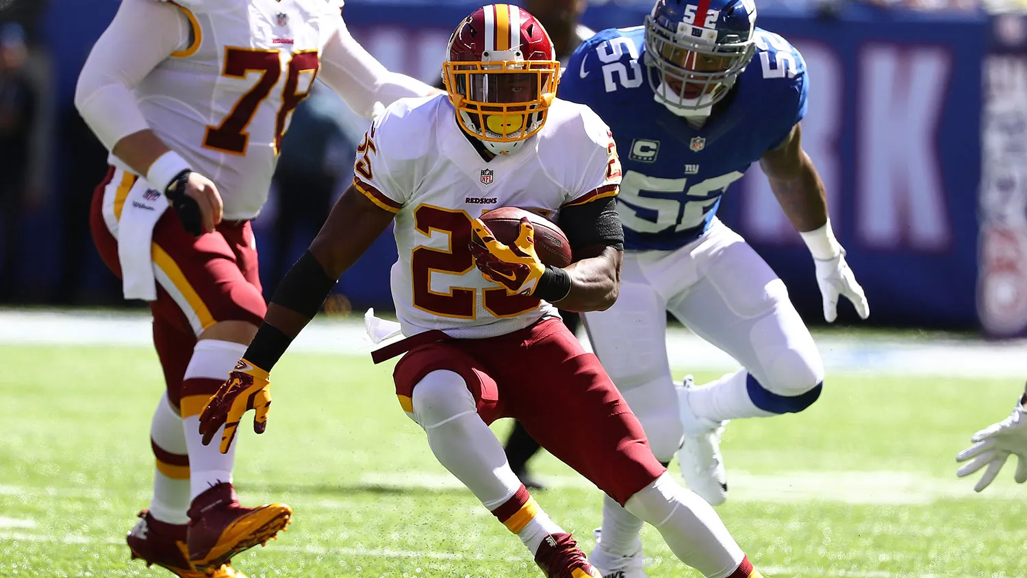 Chris Thompson #25 of the Washington Redskins plays against the New York Giants on Sept. 25, 2016, in East Rutherford, New Jersey.
