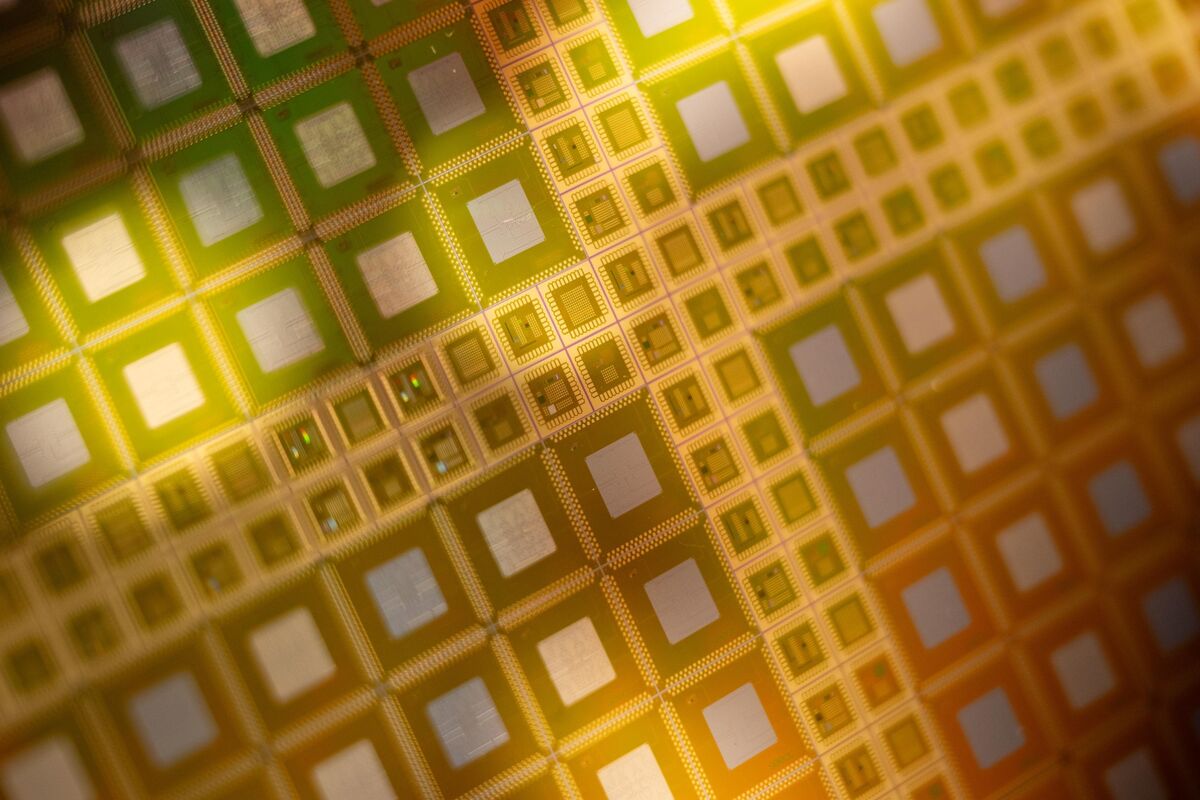 AI Debt Binge Is Reordering Risk Hierarchy With Emerging Bonds