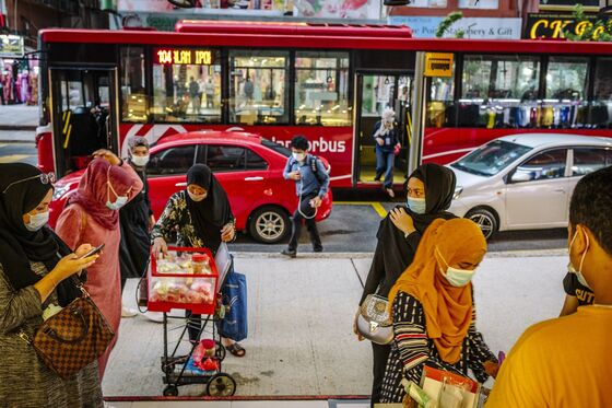 Crucial Eid Holiday Shopping Season Is a Bust in Southeast Asia