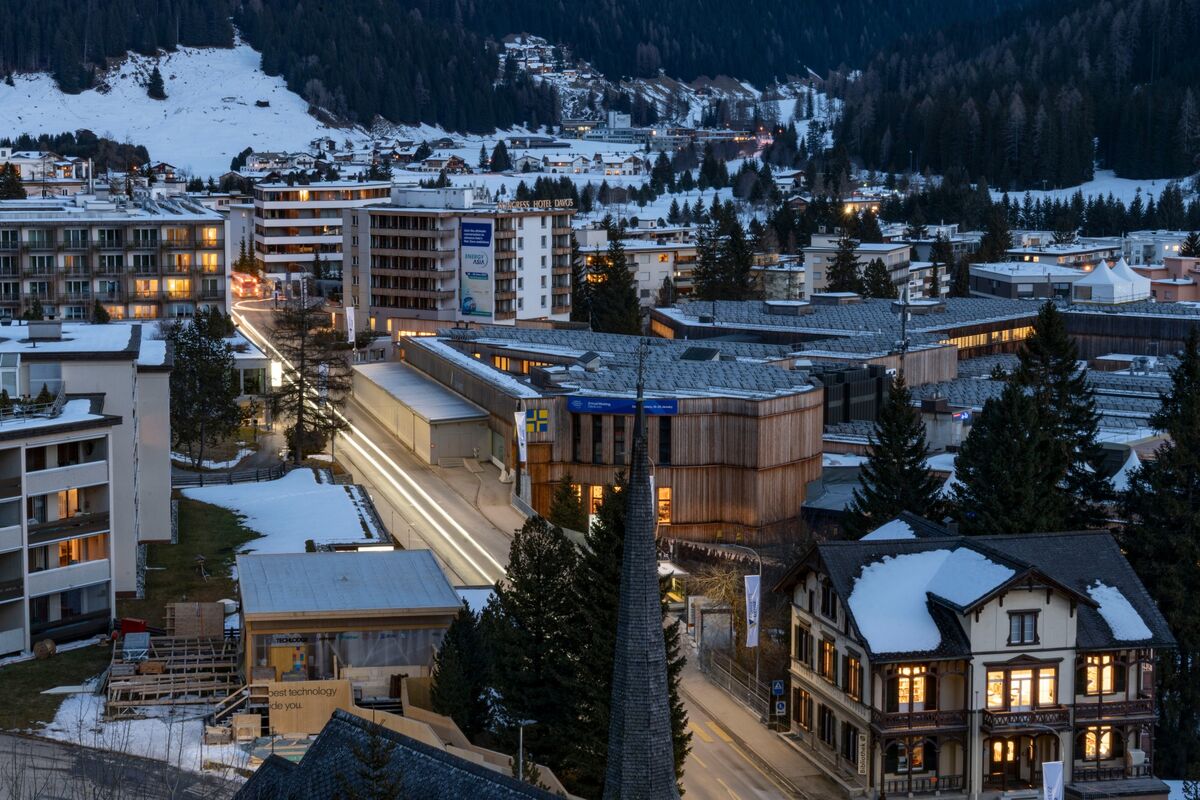 Global Elite Return To Davos With World In Crisis Sunday Asia Briefing Bloomberg