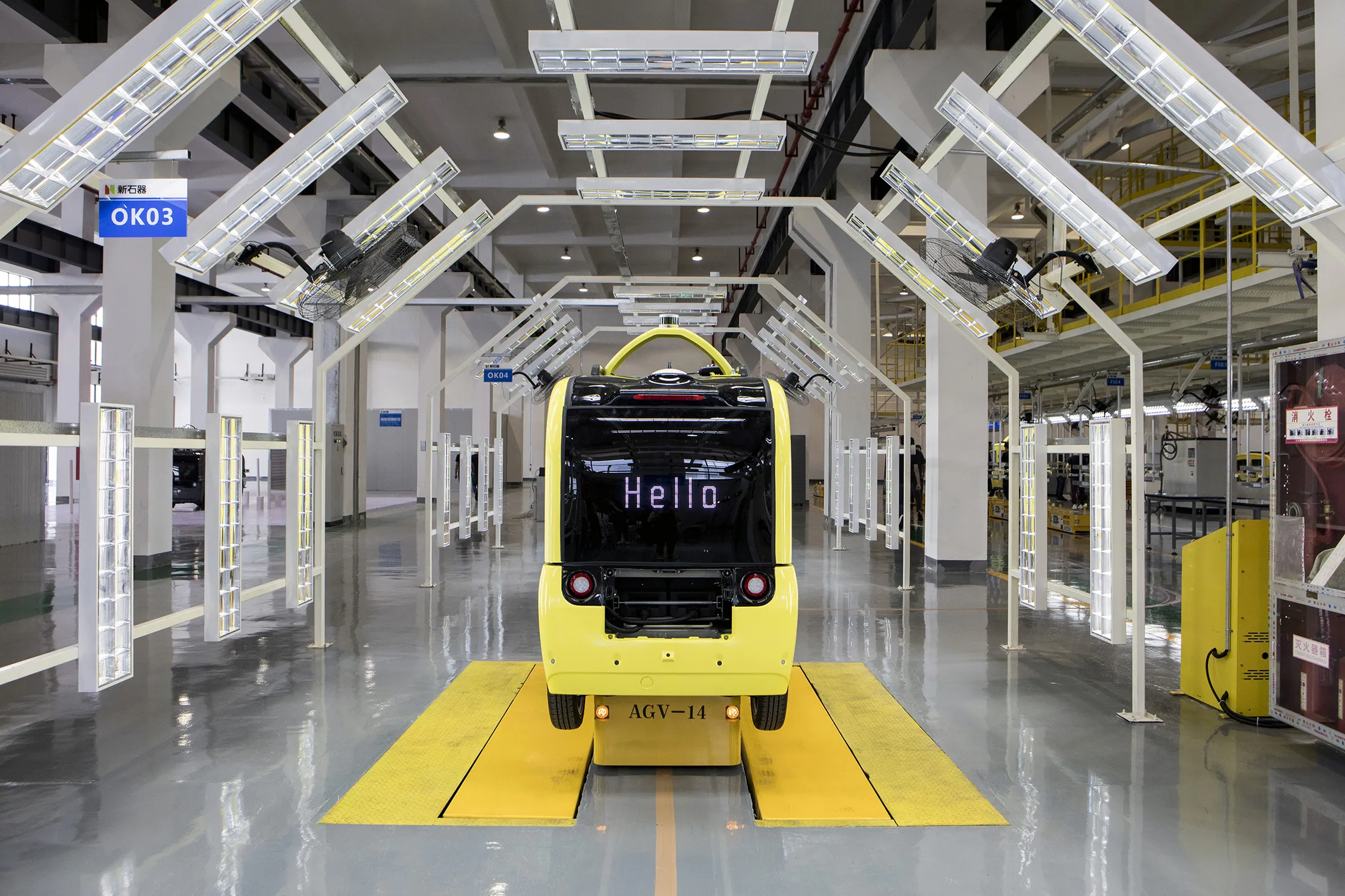 A Neolix autonomous vehicle during a launch event at the company's facility in Changzhou, Jiangsu province, China, May 2019.&nbsp;