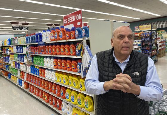 N.J. Grocery Trips Get Pricier With Ban on Paper, Plastic Bags