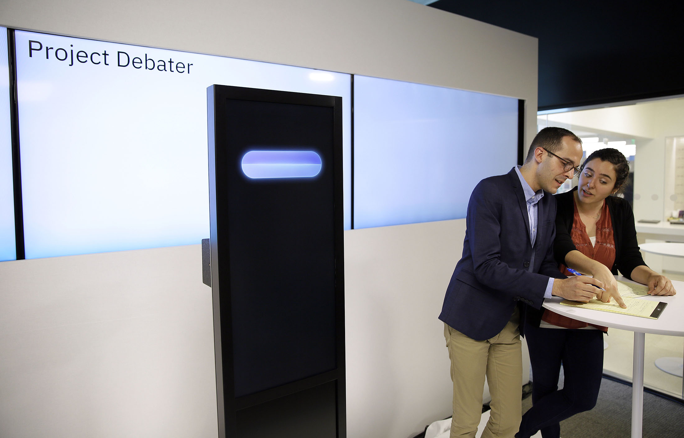 Sinceridad dulce Corte de pelo IBM's Debating AI Is Here to Convince You That You're Wrong - Bloomberg