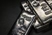 Gold Falls on Stronger Dollar as US Offers Auto Tariff Reprieve