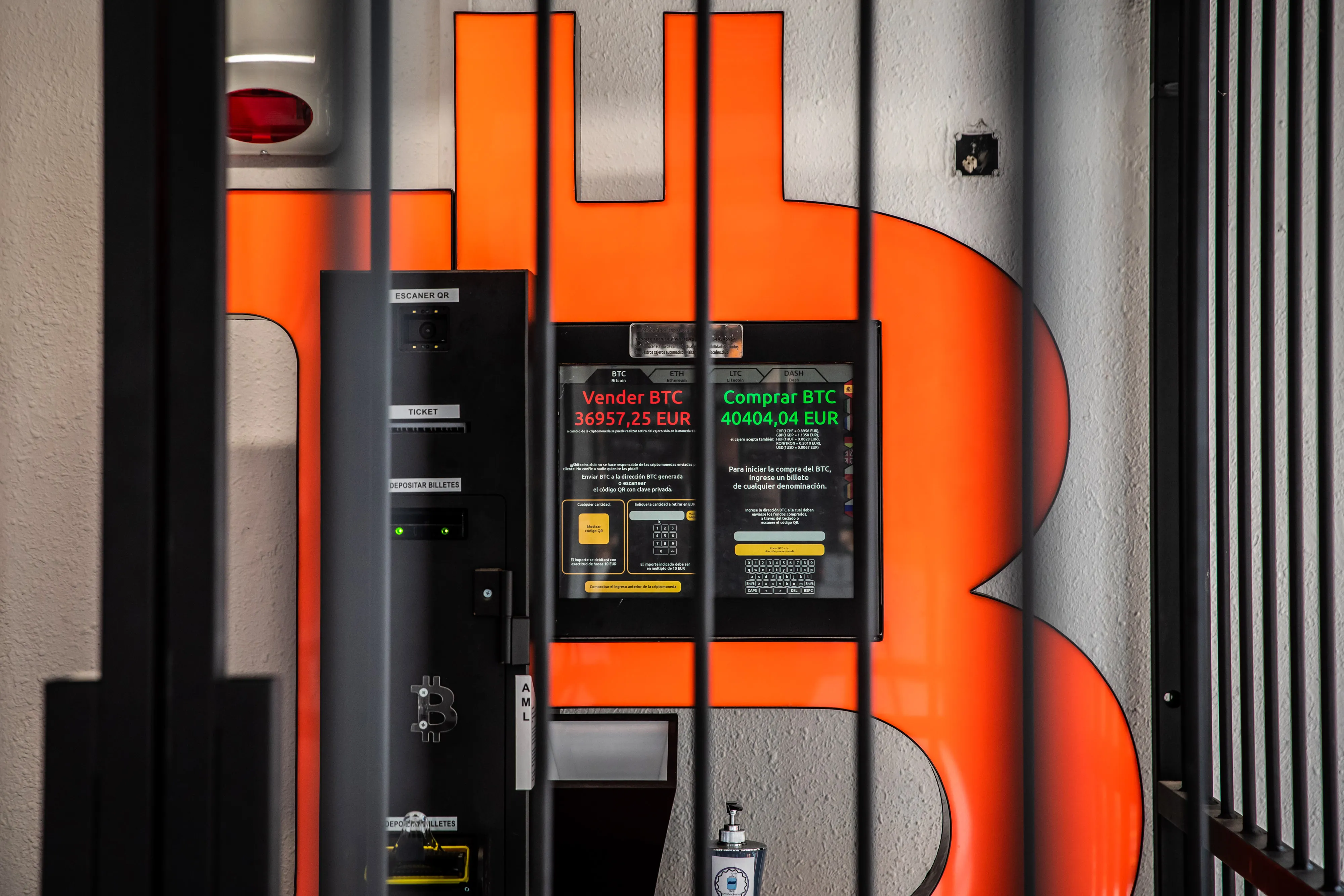 Bitcoin Kiosk As Currency Climbs Following Renewed Backing