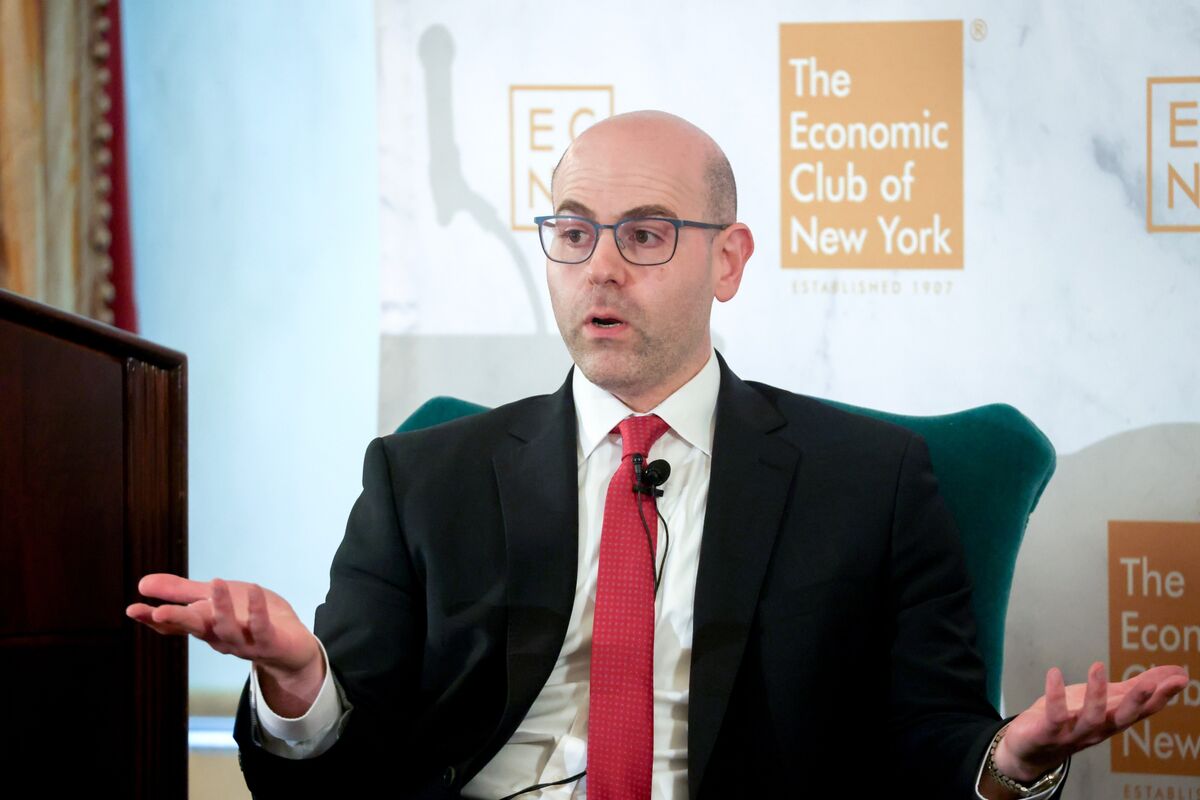 Miran Is Contradicting Himself on the Case for Big Rate Cuts
