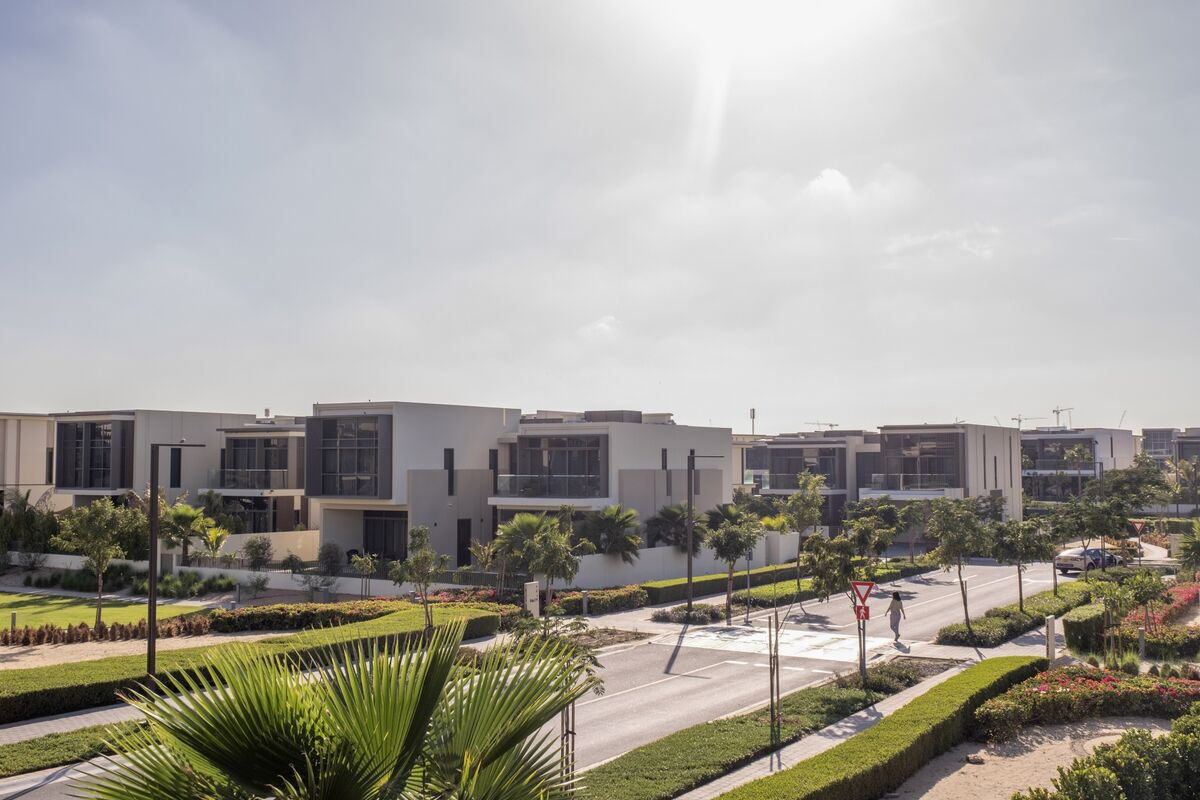 bloomberg.com - Dinesh Nair - Brookfield Bets on Dubai Real Estate, Defying War Concerns