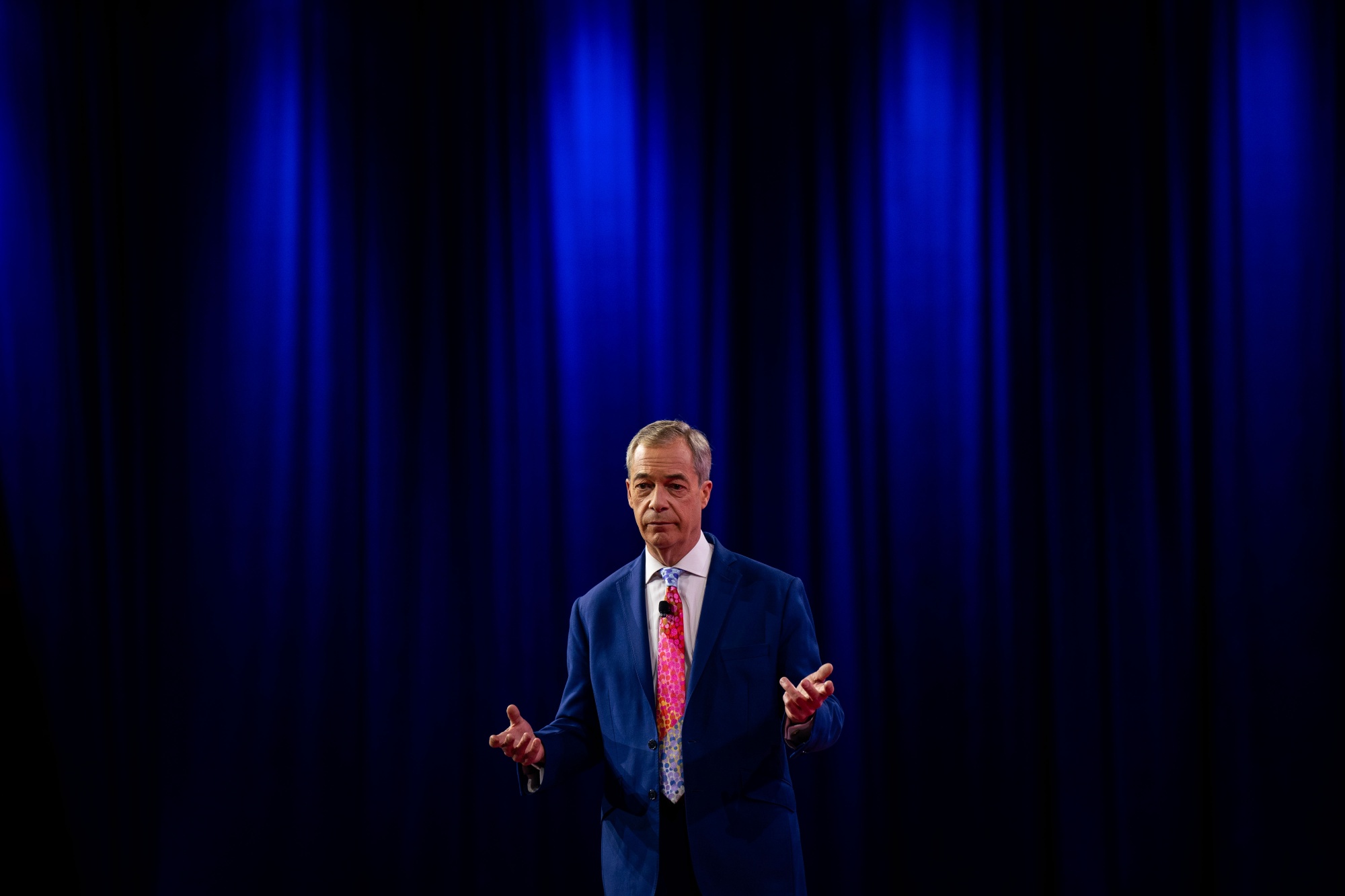 UK Debanking Complaints Surge After Farage Furor Bloomberg uk-debanking-complaints-surge-after-farage-furor-bloomberg