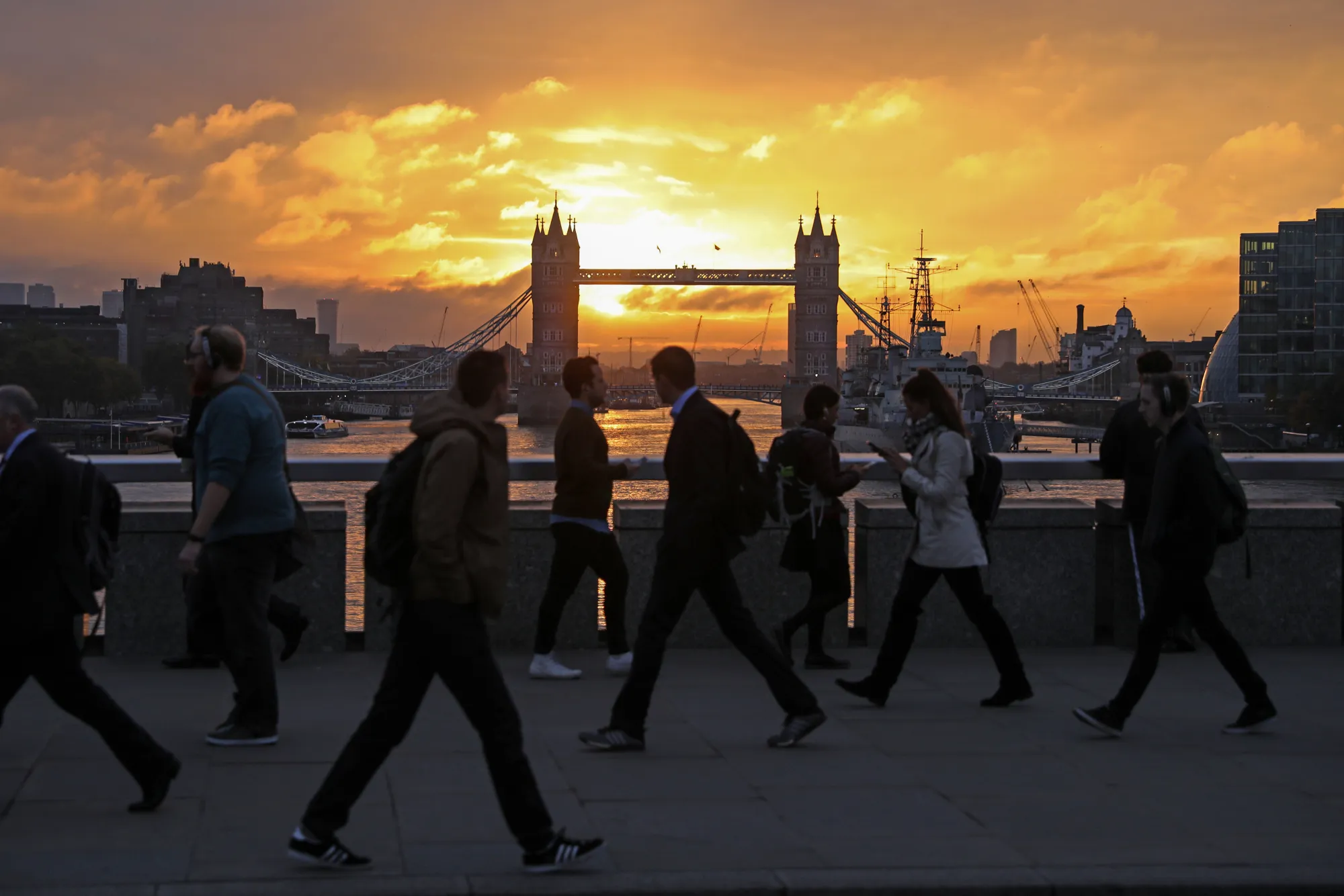 Britain’s Labor Market Data to Keep Defying Brexit Mayhem: Chart