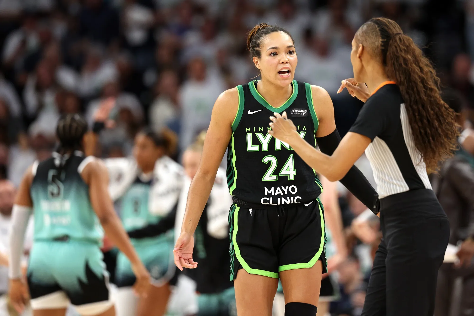 Wnba Referee Roster WNBA Liberty and Lynx Players Deserved NBA-Level Officiating - Bloomberg