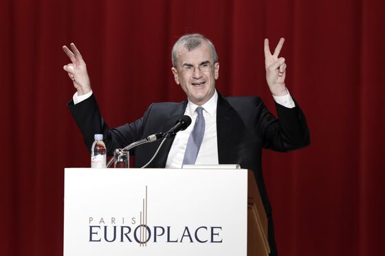 Villeroy Sees No Need to Define Reinvestments Length in December