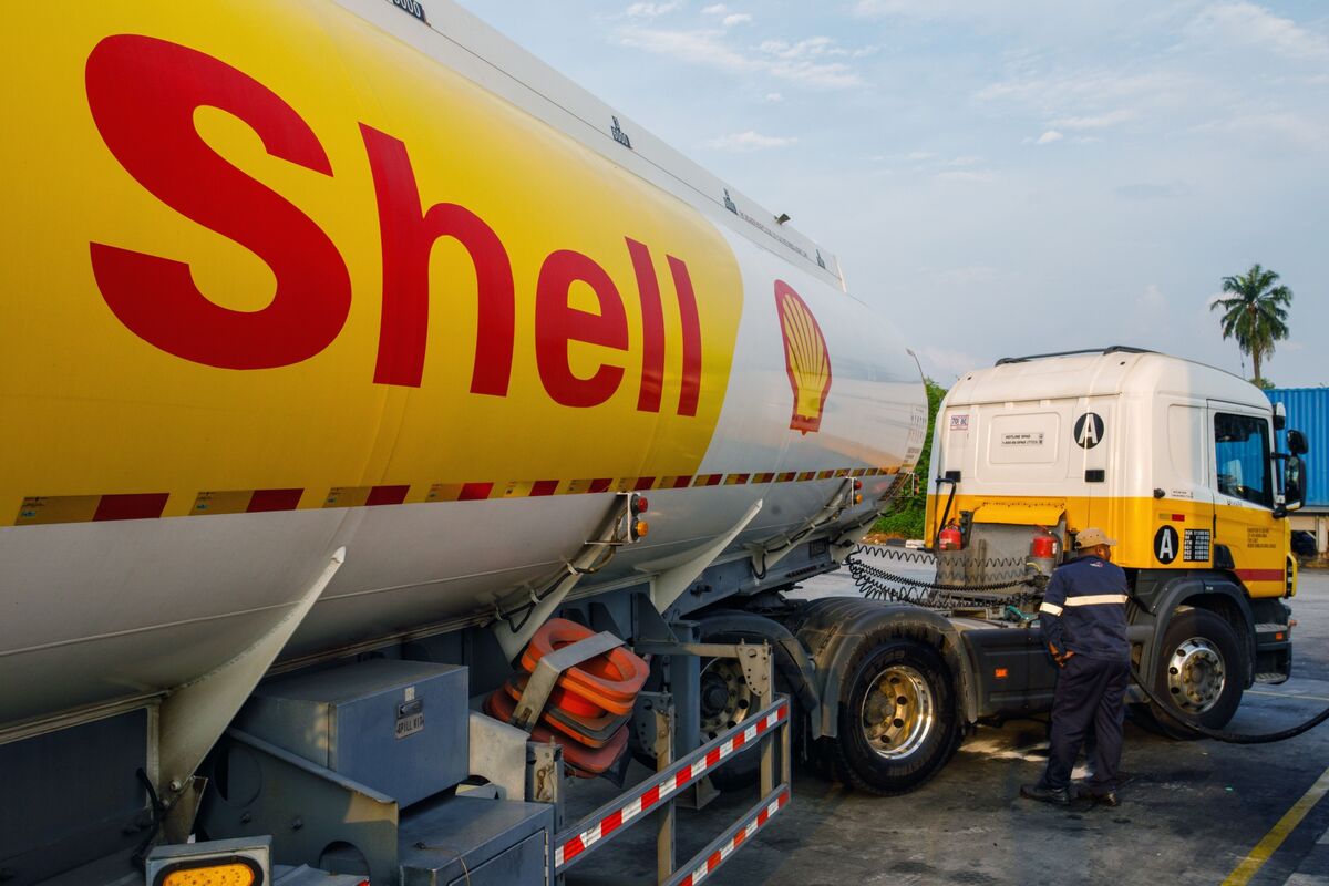Shell Posts $5.4B Q3 Profit on LNG Strength, Maintains $3.5B Share Buyback Amid Lower Oil Prices