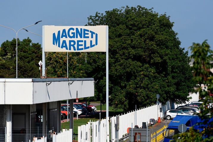 ITALY-ECONOMY-AUTOMOTIVE-FIAT-CHRYSLER-MAGNETTI-MARELLI-KKR