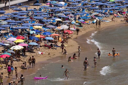 1468982628_spain beach