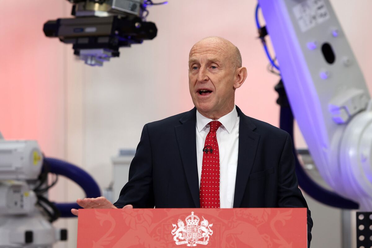 UK Chancellor Healey Vows Fiscal Discipline in First Big Speech