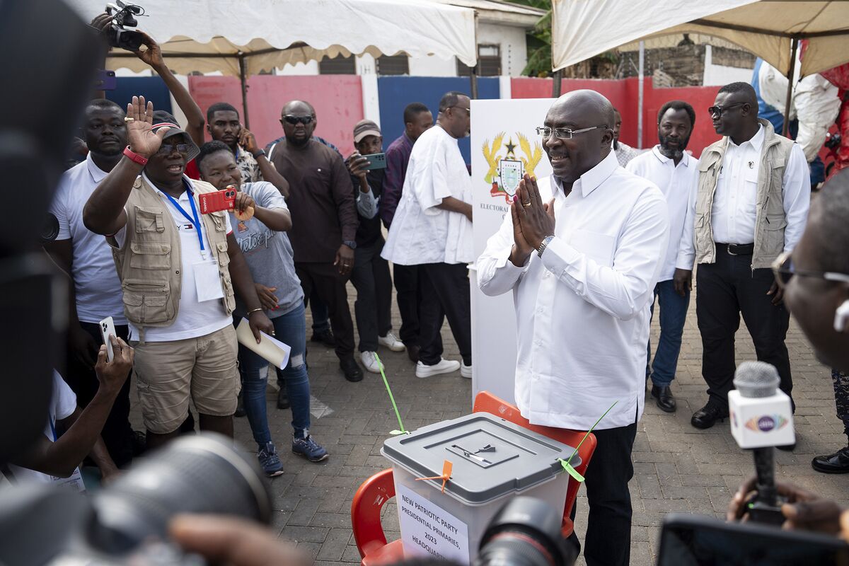 Ghana Vice President Gets Party’s Nod for 2024 President Race - Bloomberg